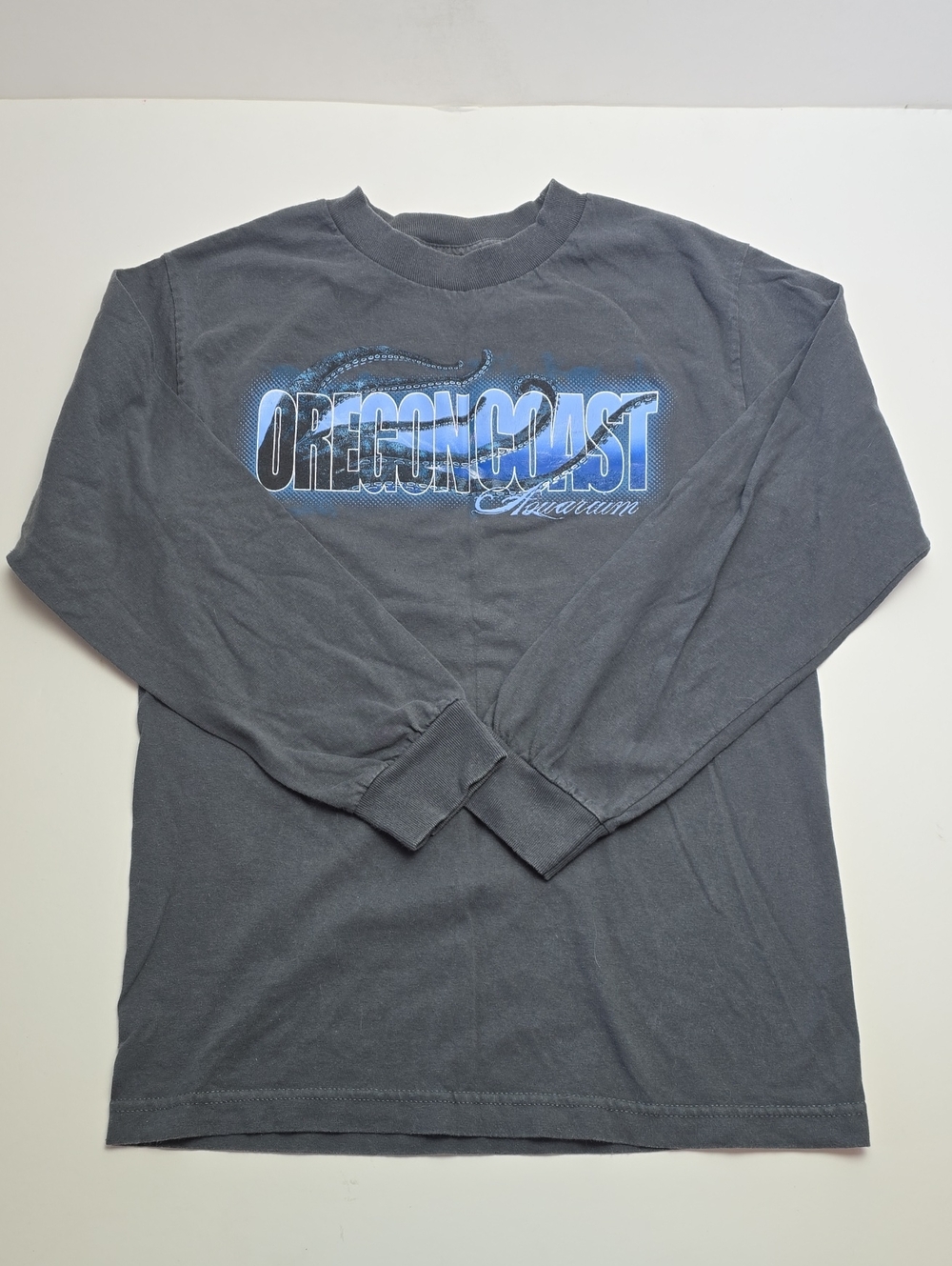 Oregon Coast Aquarium Long Sleeve Graphic Tee - Charcoal w Blue Logo & Octopus